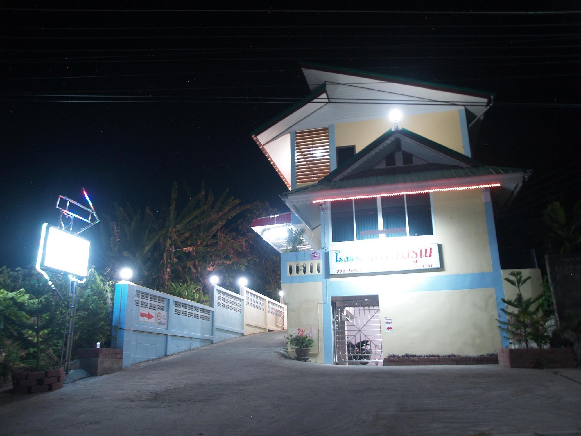Sangaroon Hotel Пуа Екстериор снимка