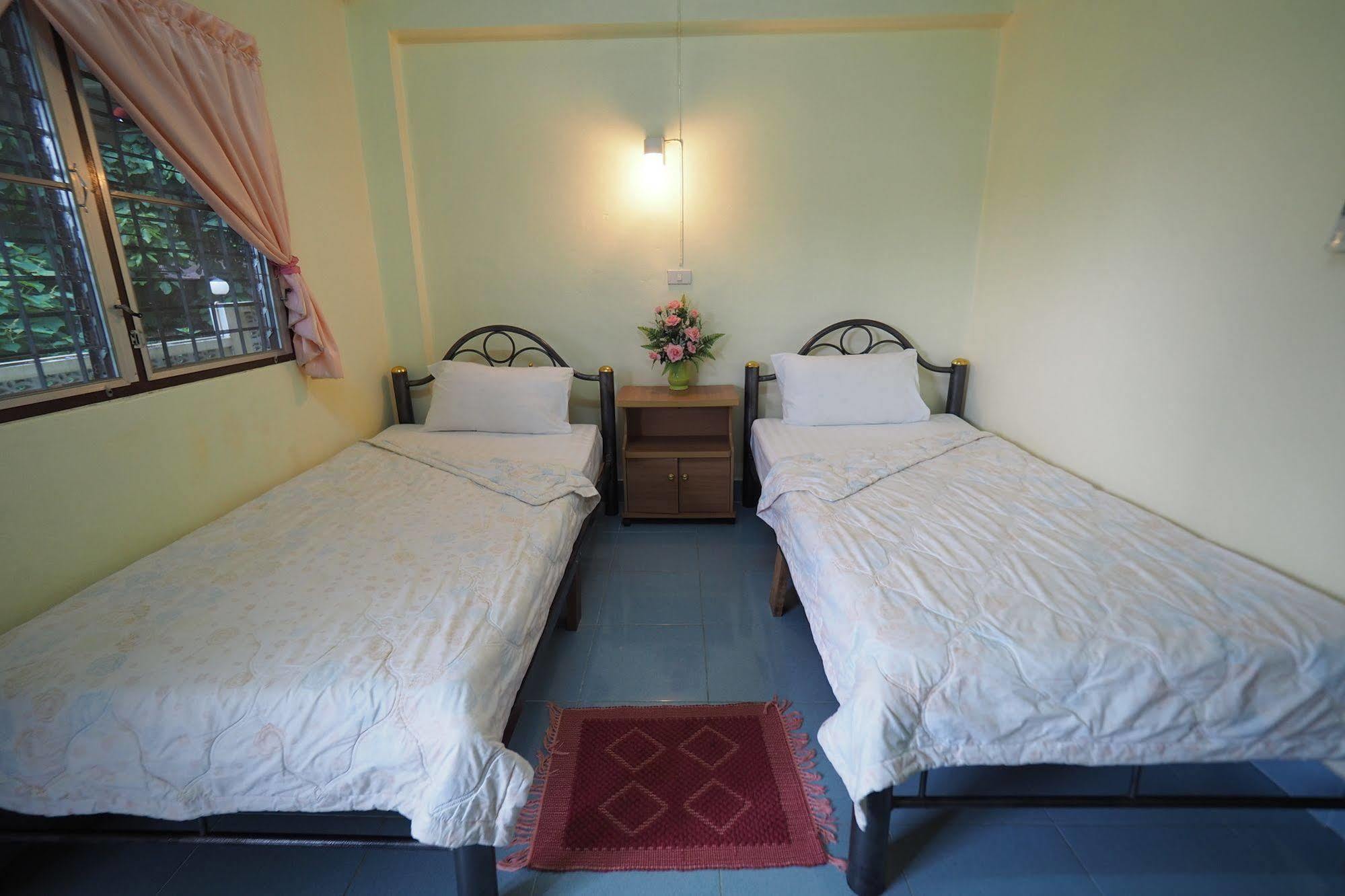 Sangaroon Hotel Пуа Екстериор снимка